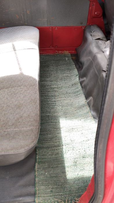 Nissan Vanette 6 lugares