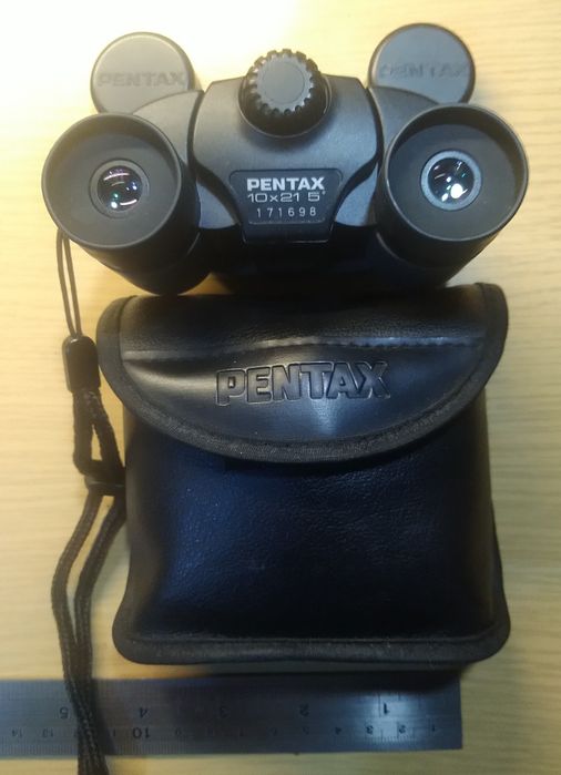 Binóculos Nikon e Pentax