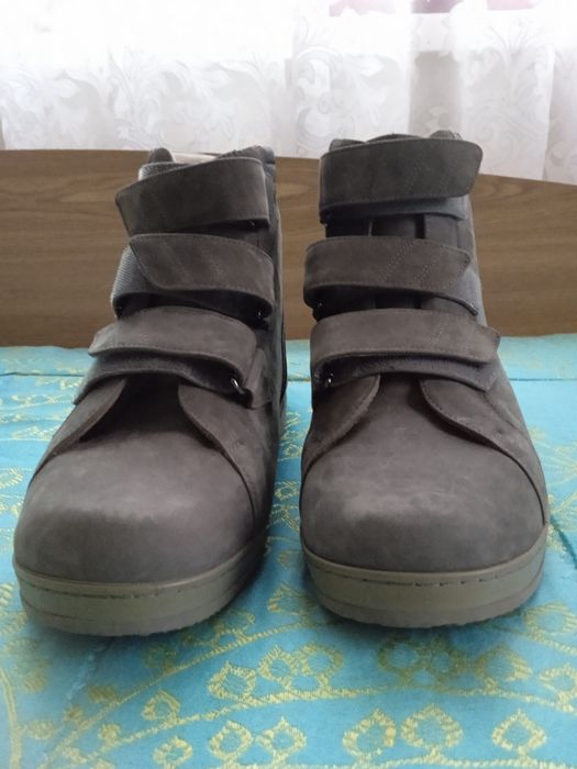 Ортопедичне взуття