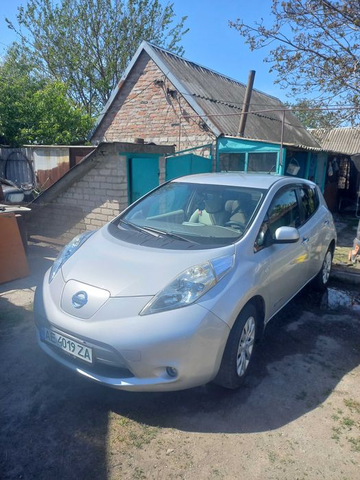 Ниссан Лиф 2011год