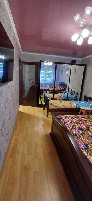 Продаж 3 кімнатної квартири Польова