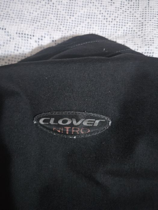 Blusão clover nitro