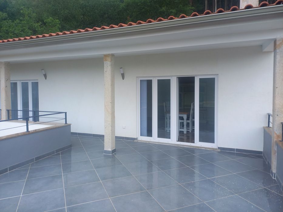 Moradia para alugar em São cosme e são Damião,arcos de valdevez