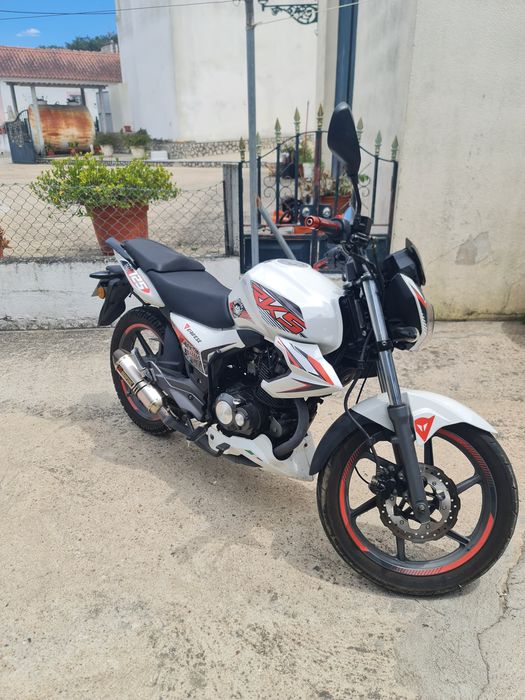 Moto Keeway RKS 125