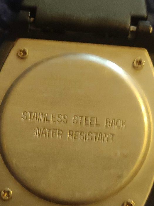 Stary zegarek na rękę elektroniczny