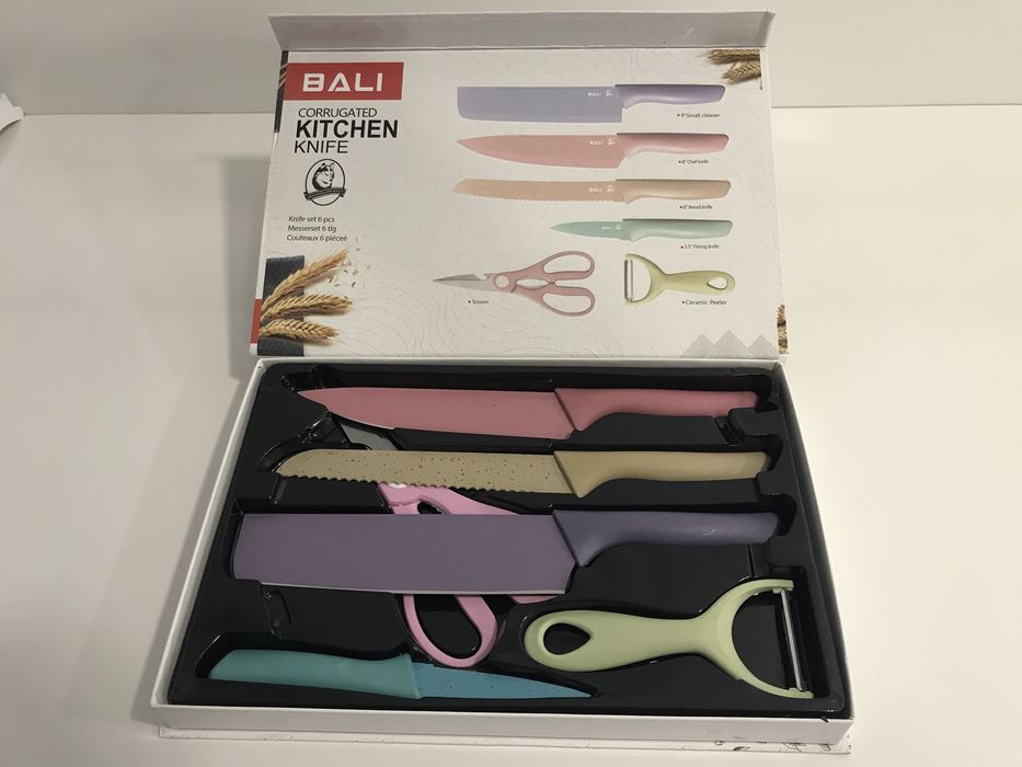 Conjunto de facas novo a estrear