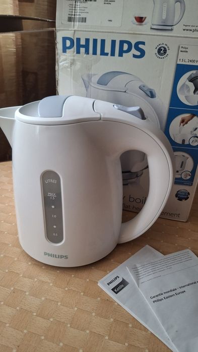 Електрочайник Philips