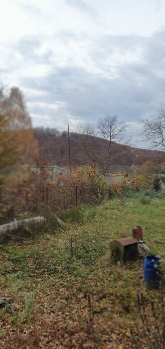 Дачний будинок в Оріховцях