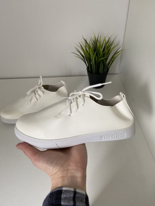 Кросівки кеди жіночі 37 розмір