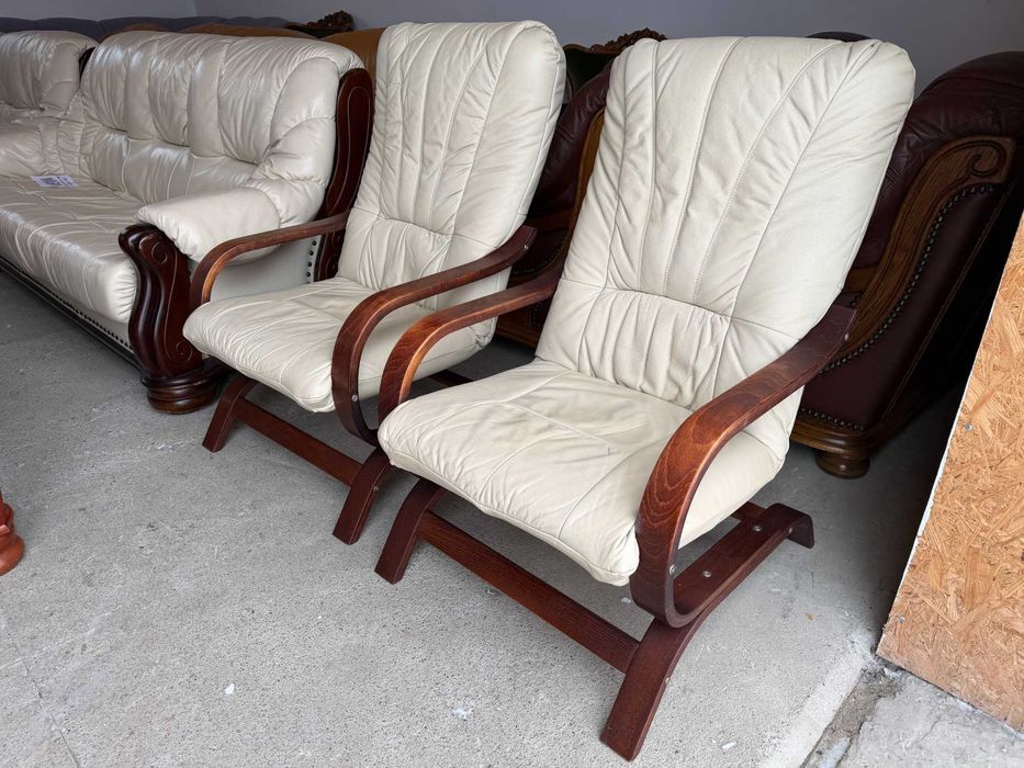 Крісла-гойдалки з натуральноі шкіри