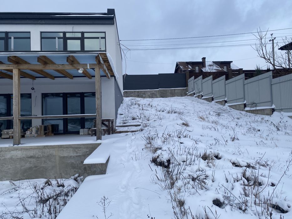 Продаж будинку з ремонтом с.Хотів