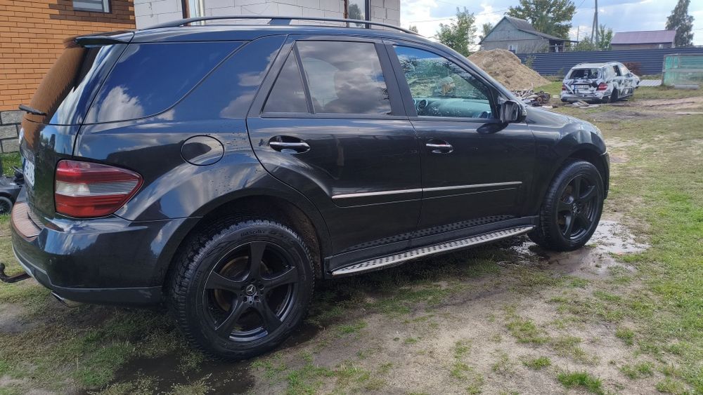 Mercedes Benz ML320 W164