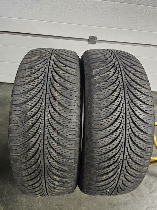 235/60R18 107W Goodyear Vector4Sea