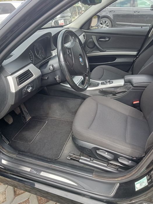 BMW 318d E91 140KM