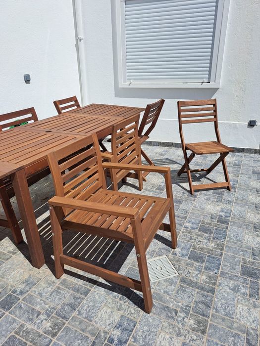 Mesa de madeira para jardim