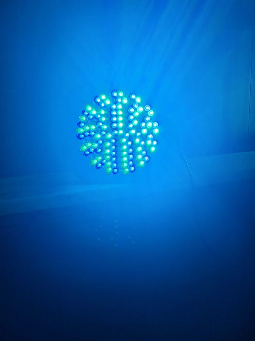 Painel de Luzes LED Stairville Flood Panel 150 40° RGB – Como Novo