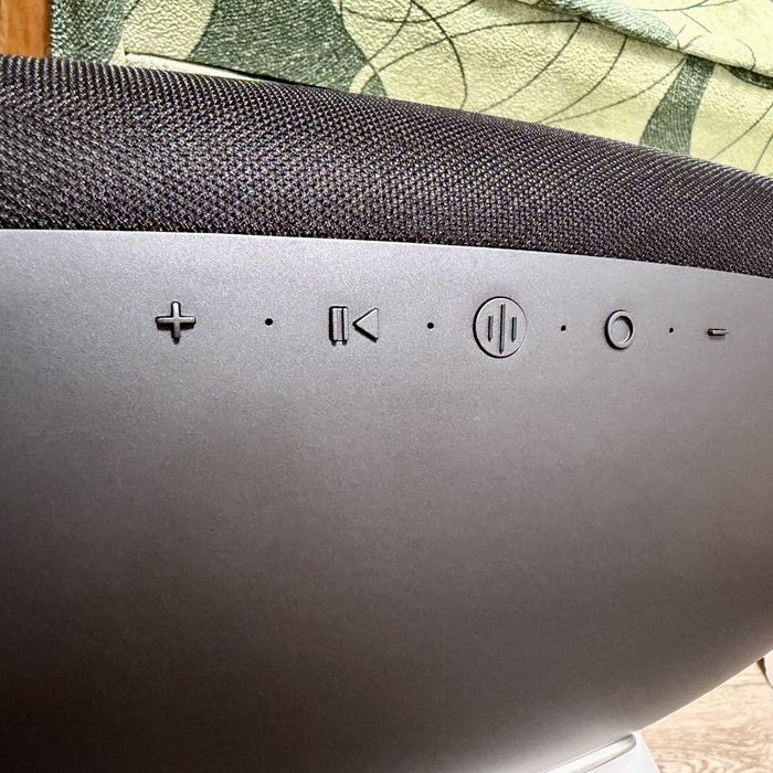 Bowers & Wilkins Zeppelin Wireless