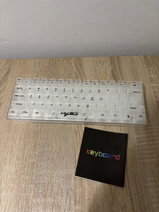 ігрова клавіатура HXSJ V700TM RGB