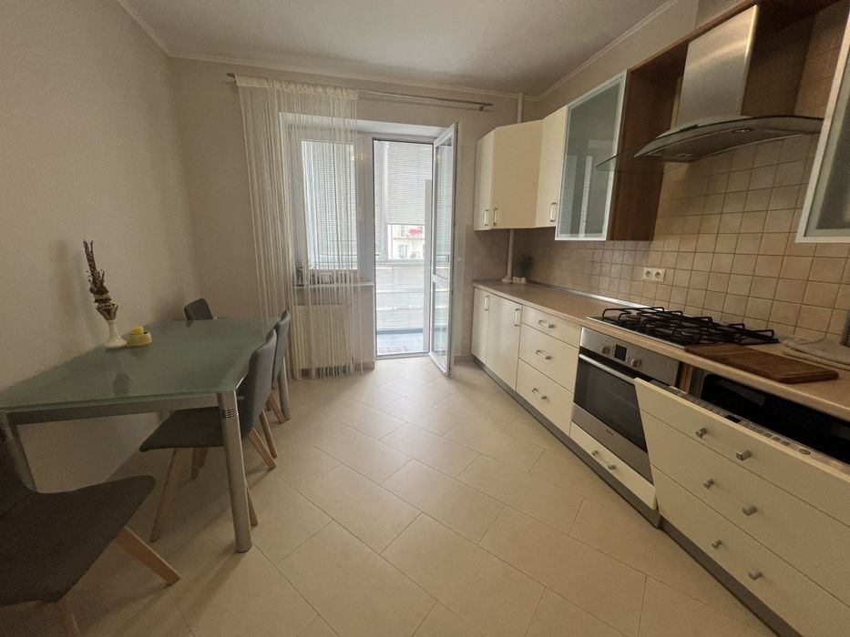 Оренда 3-кімнатної квартири м. Львів вул. Роксоляни