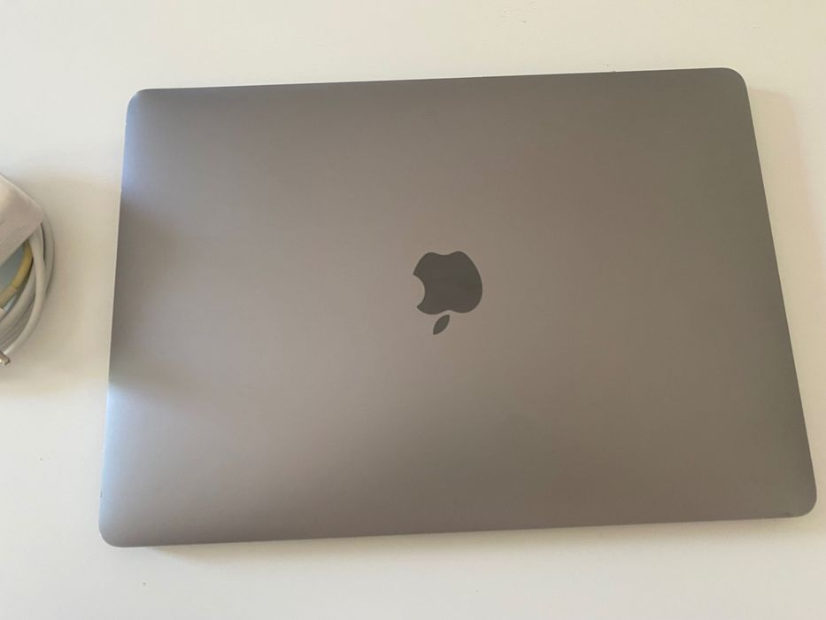 Macbook Pro 13" 2017 8GB