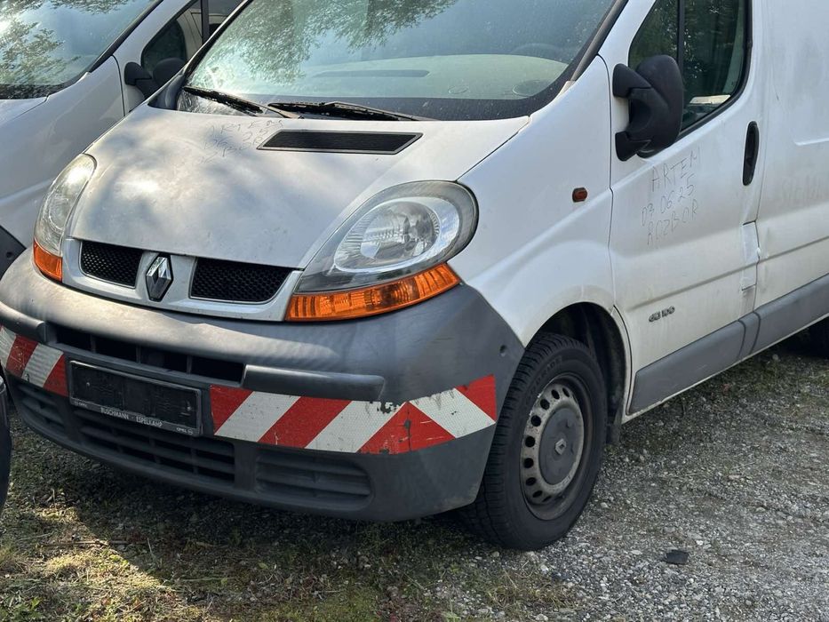 Авторозборка Трафік Віваро Raffic Vivaro 2001-2014 навісне двигуна