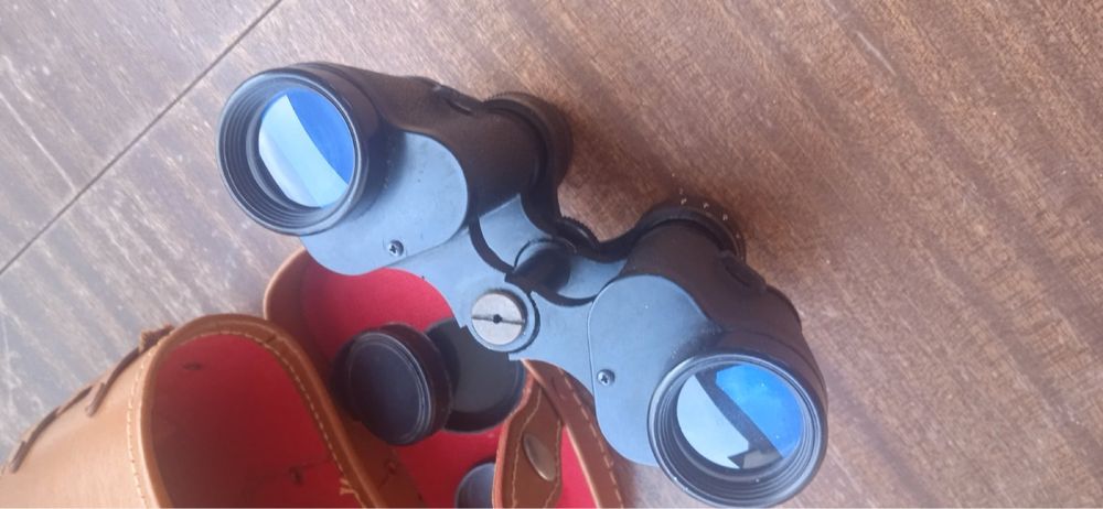 Бінокль 8 х 30  .
