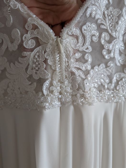 Suknia ślubna muślinowa śmietankowa błyszcząca 36/38 170cm