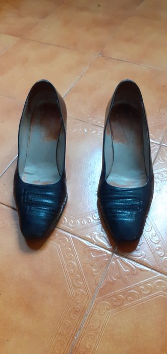 Sapatos TAM 36 - em bom estado