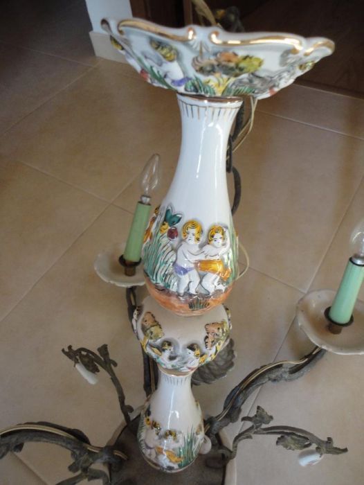 Candeeiro de teto antigo