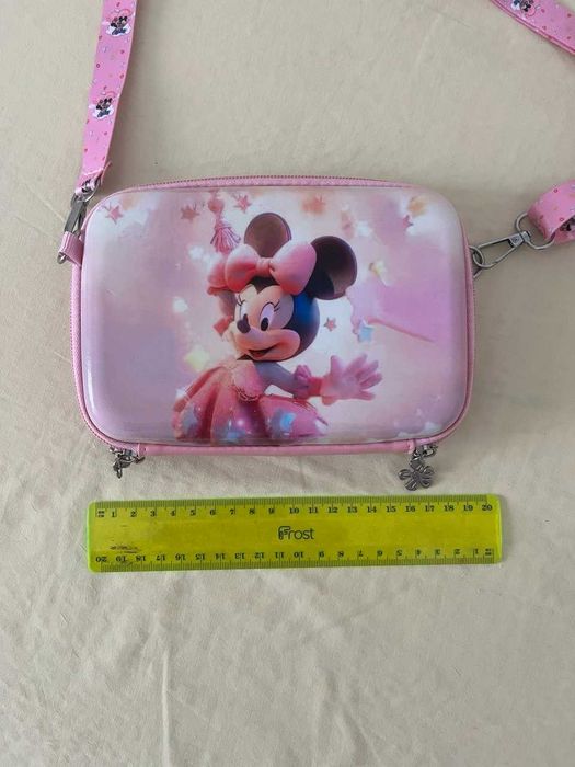 Mala tiracolo Minnie rígida cor-de-rosa para criança
