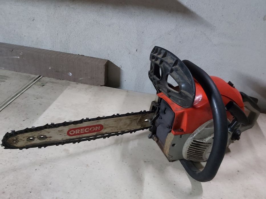 Motoserra topsun 3816 a trabalhar perfeitamente,