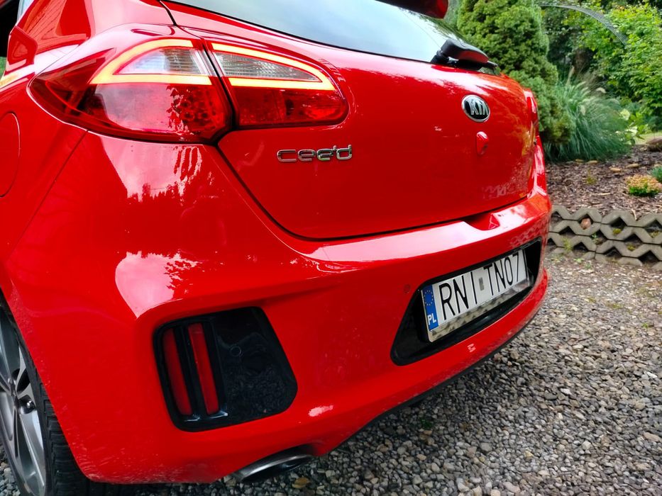 Śliczna Kia cee'd GTline