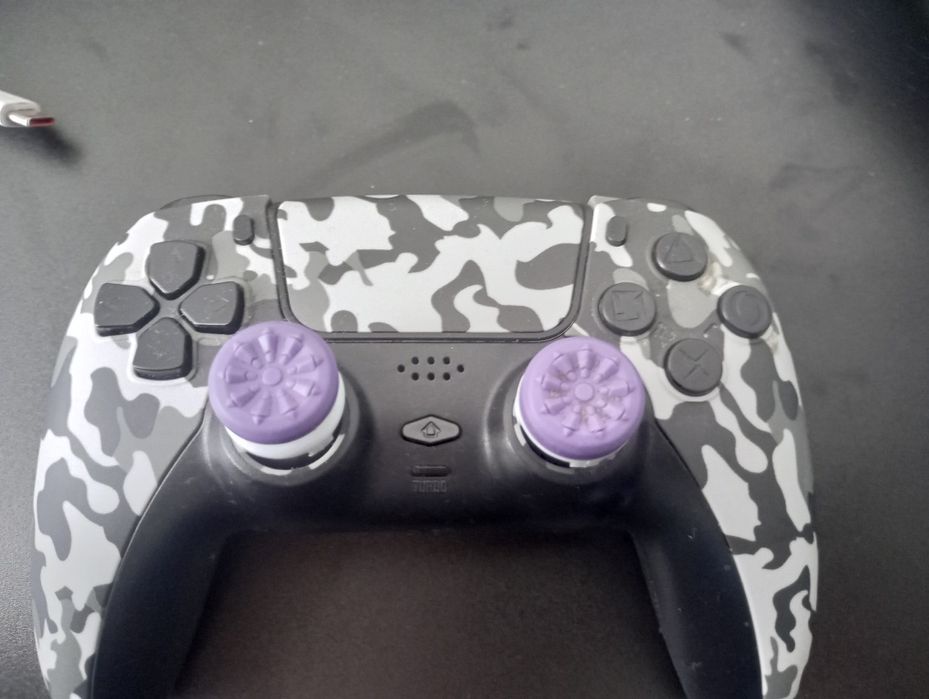 Akcesoria do konsoli PS4/PC