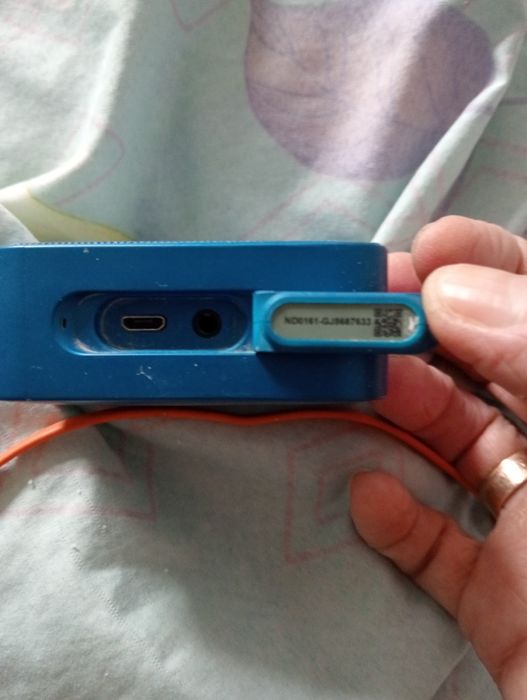 Колонка грає,в ідеальному стані