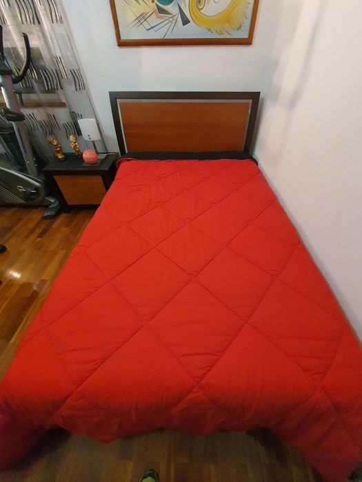 Cama Solteiro com Mesa Cabeceira