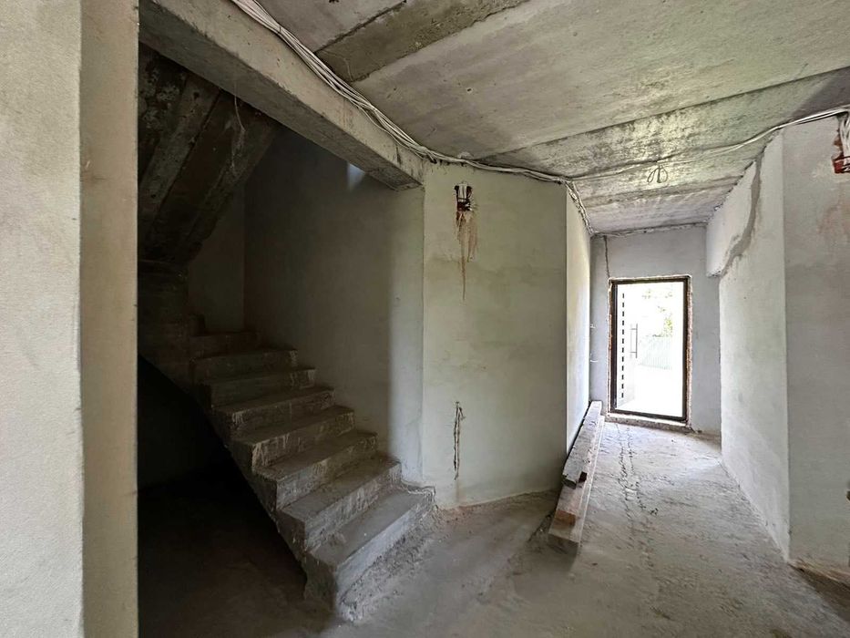 Продам котедж в с. Милятичі. 133кв.м. 0й цикл. 15км до Львова