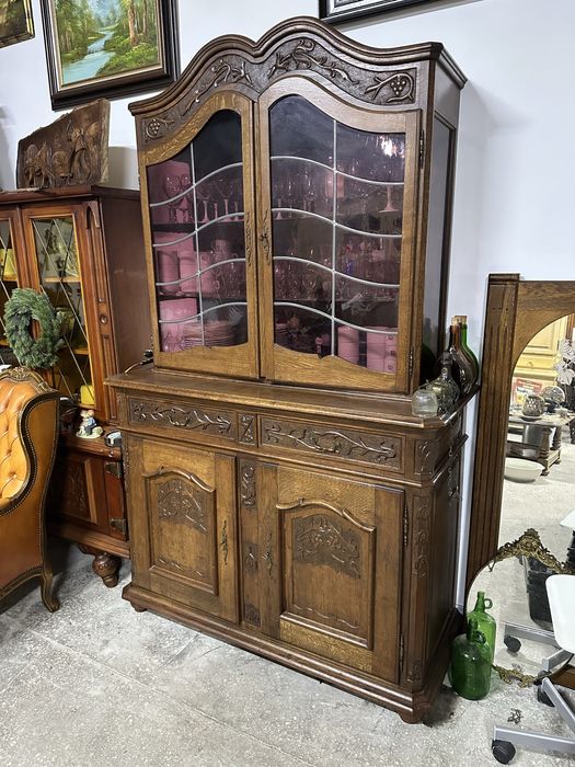 Вітрина комод.