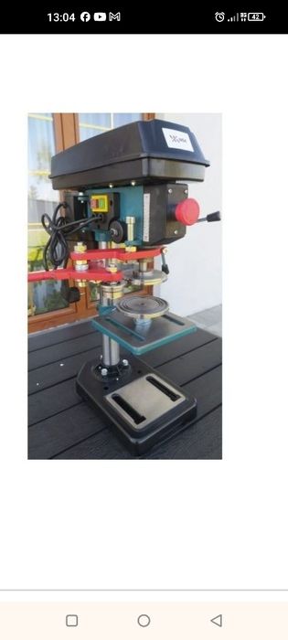 Wek maszyna zamykają do puszek