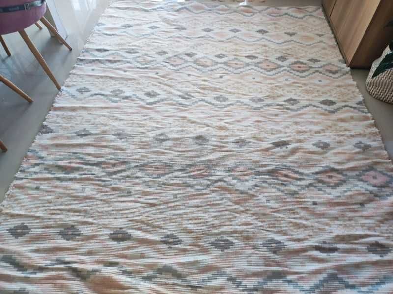 Tapete grande com tamanho 240*180