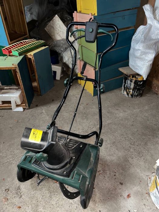 Снегоуборочная машина