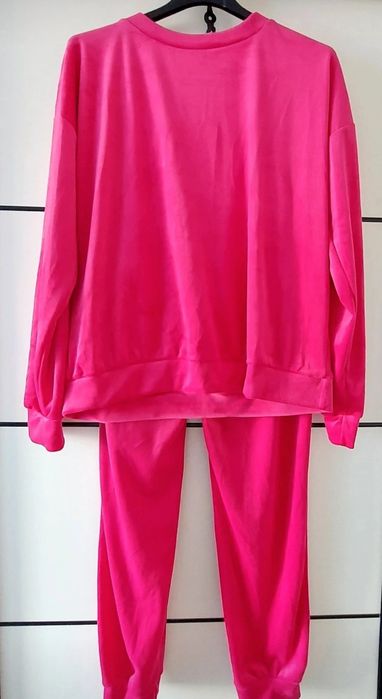 Dres damski welurowy nowy L