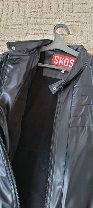 Чоловіча шкіряна куртка