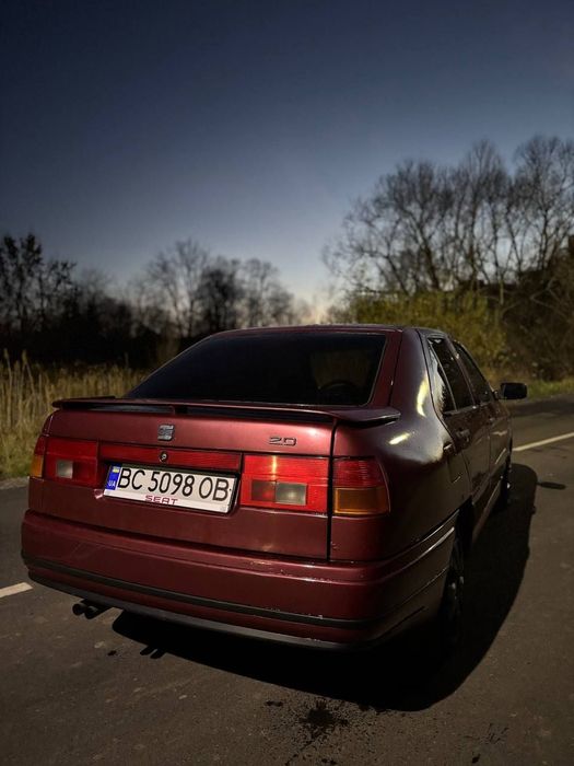 Продам seat toledo 1 2.0 1994