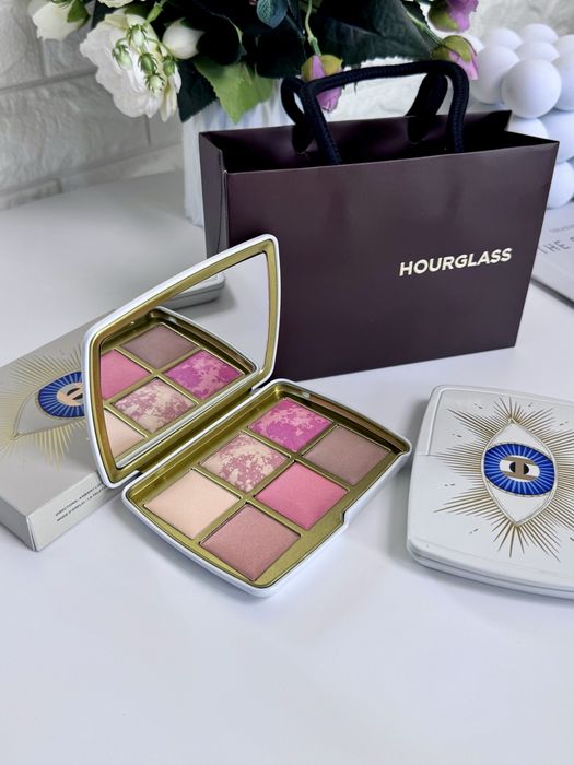 Палетка Hourglass Evil Eye Ambient Lighting Edit Unlocked