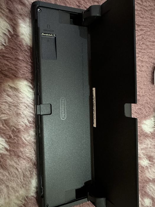 Nintendo Switch OLED - Branca + 2 jogos