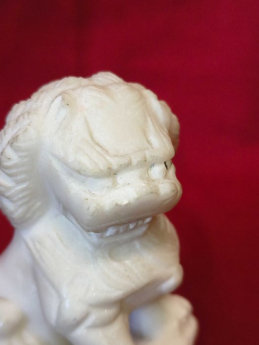 Foo Dog alabaster
