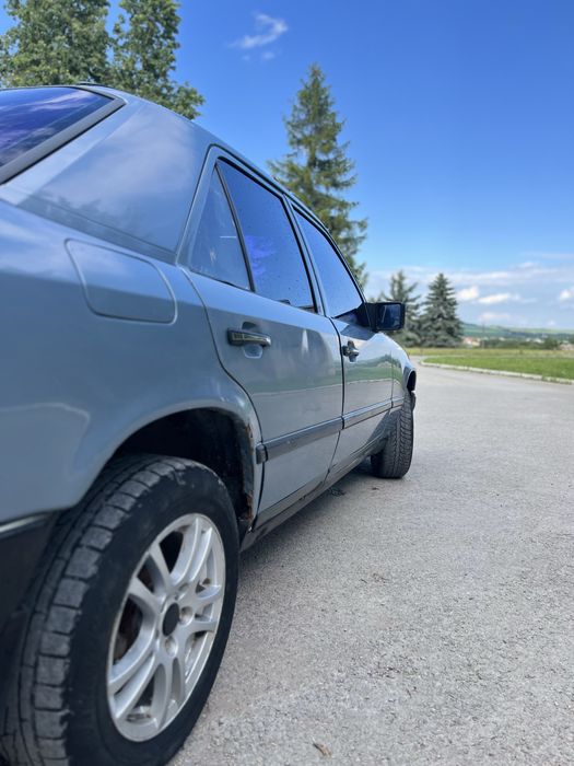 Mercedes benz W124
