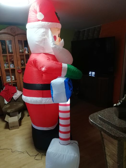 Mikołaj z napisem NORD POLE 240cm wys