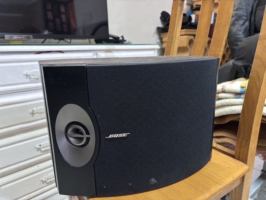 Colunas Bose modelo 301