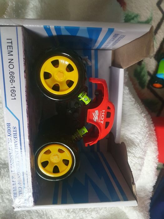 Машинки металлическая Doodge Ram модель 1:32